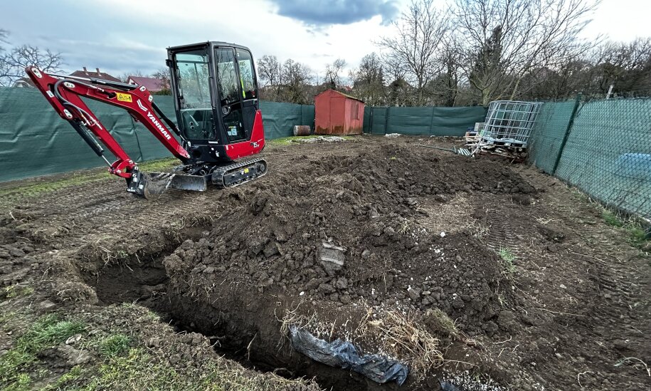 Kopanie základov – ručne alebo pomocou strojov?