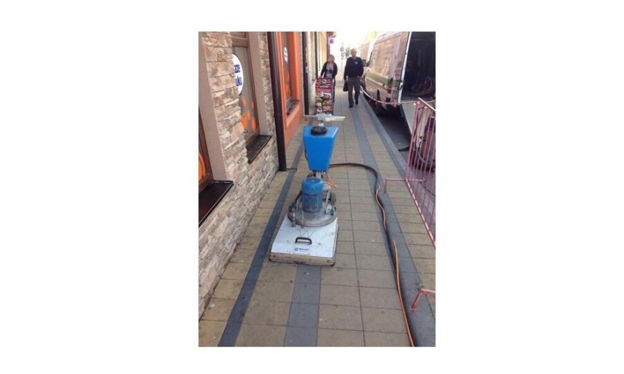 Čistenie dlažby: ako dosiahnuť dokonalý vzhľad povrchu