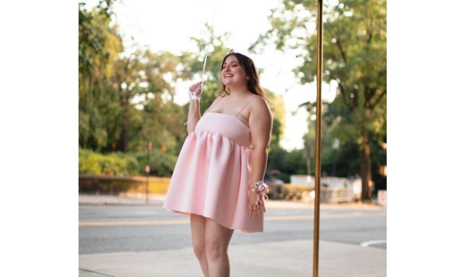 Plus size spoločenské šaty v Košiciach: návod, ako vyzdvihnúť vaše krivky