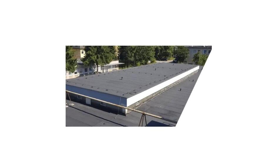 Izolácia plochej strechy: kľúčový prvok pre ochranu stavby a úsporu energií