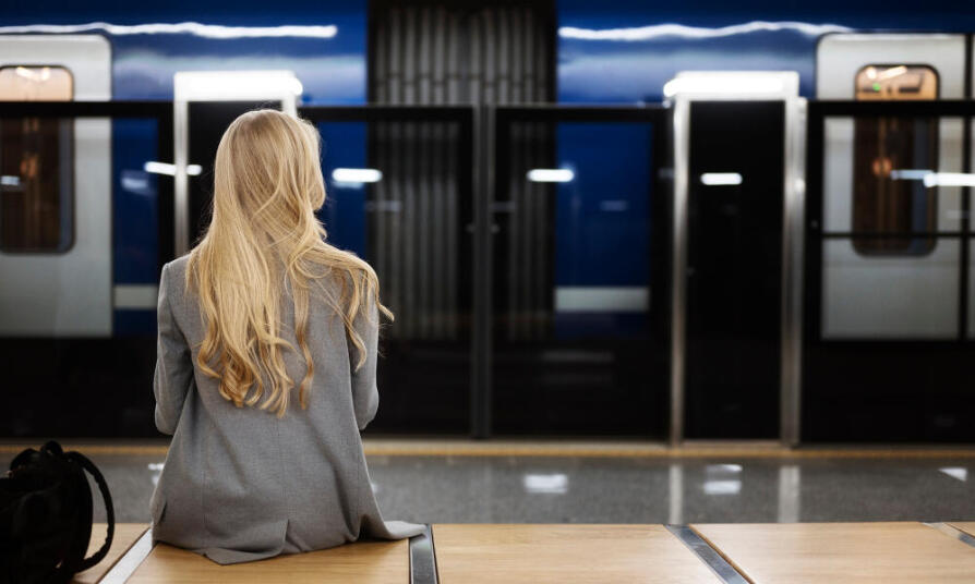 Meškanie vlaku – kedy máte nárok na vrátenie peňazí