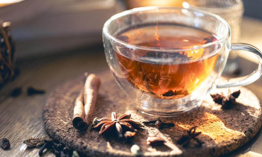 Kvalitný čaj – ako si vybrať ten najlepší a kedy zvoliť bylinky či exotiku?