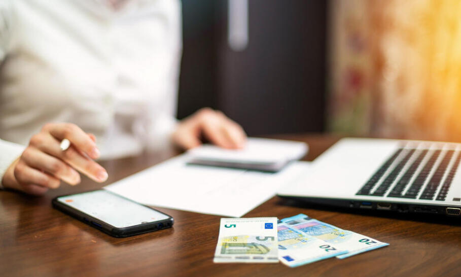 Ako znížiť poplatky za bankové účty