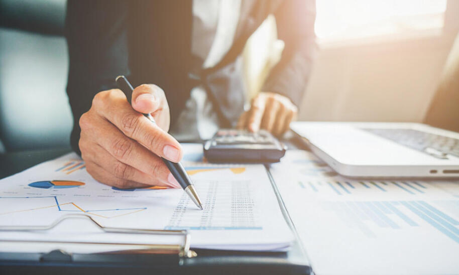 Účtovníctvo pre malé firmy: ako si udržať poriadok vo financiách