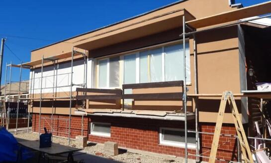 Stavby a prístavby: praktické riešenie pre moderné bývanie