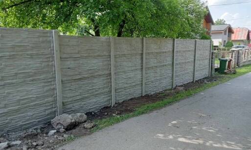 Spoľahlivosť a dlhá životnosť – to sú betónové panelové ploty