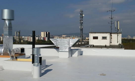 Hydroizolačné materiály: Kľúč k suchej a bezpečnej stavbe