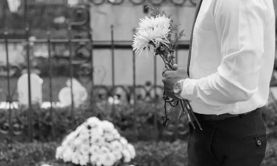 Pohrebná služba: ľudský prístup v najťažších chvíľach