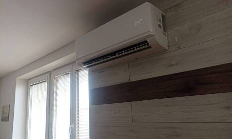 Montáž klimatizácie do bytu v Bratislave: účinné riešenie pre horúce dni aj chladné večery