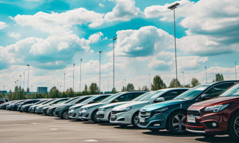 Krátkodobé parkovanie pri letisku ako ideálne riešenie pre moderného cestujúceho, ktorý hľadá istotu