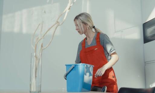 Pravidelné upratovanie firiem ušetrí vaše náklady a čas