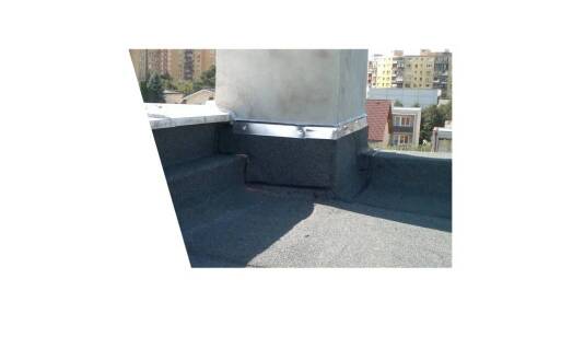 Zatekanie rovnej strechy: Skrytý problém, ktorý sa nevypláca ignorovať