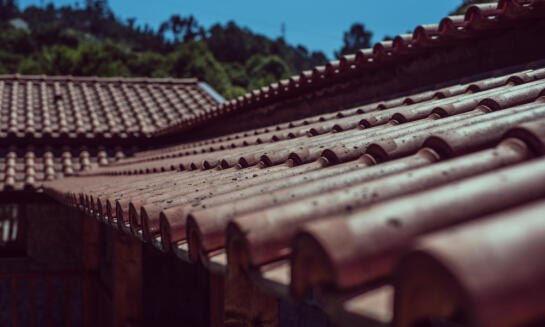 Väzníkové strechy ako moderné riešenie pre dnešné stavby