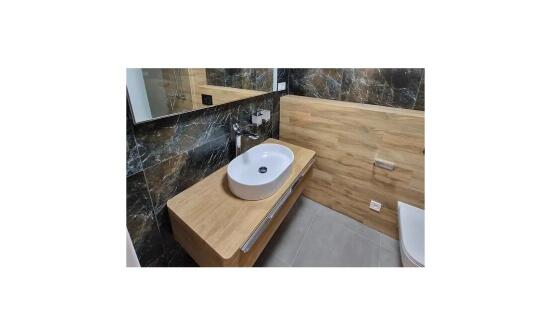 Atypické umývadlo v Topoľčanoch ako riešenie na mieru