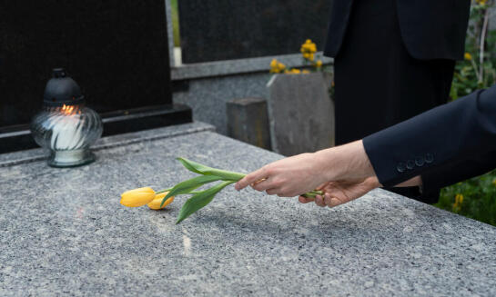 Pomníky na mieru ako trvalá spomienka na zosnulých v Lučenci