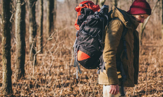 Oblečenie na turistiku na sklonku zimy ako kľúč k bezpečnému pohybu v horách