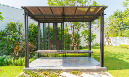 Tieniaca technika - bioklimatické pergoly ako moderné riešenie 