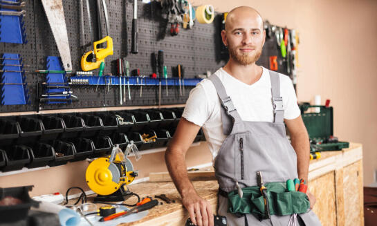 Pracovné nohavice na každý deň ako si vybrať správny model