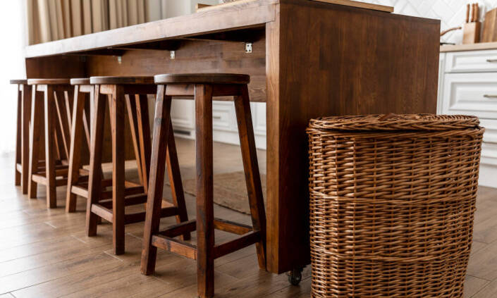 Nábytok z masívu: prečo je poctivé drevo investíciou do budúcnosti