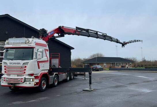 Doprava s hydraulickou rukou – efektívne riešenie pre každý typ nákladu