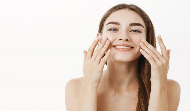Kyselina hyalurónová – stratégia pre mladší vzhľad