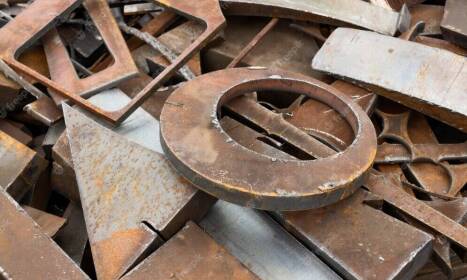 Čo všetko patrí medzi kovový šrot a ako sa ďalej spracováva? 