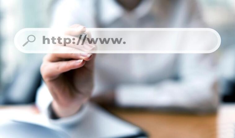 Zmena URL adries na väčších webových stránkach si vyžaduje čas na spracovanie 