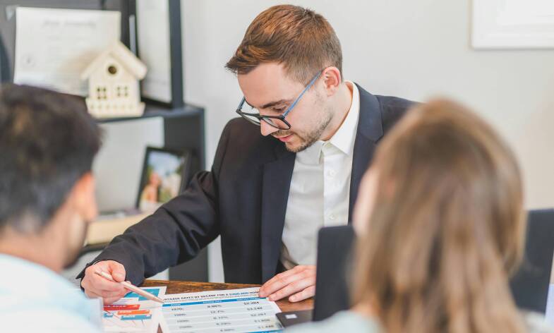 Realitný maklér – profesionál, ktorý uľahčí proces kúpy alebo predaja nehnuteľnosti