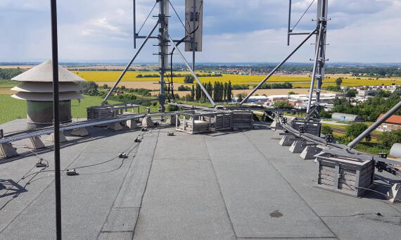 Rekonštrukcia plochých striech: investícia do bezpečnosti a trvanlivosti