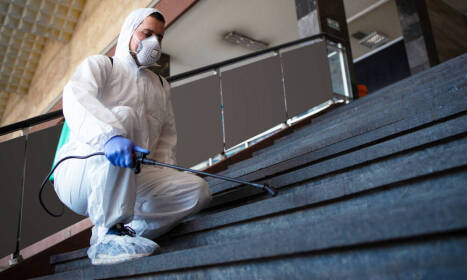 Bezpečná demontáž azbestu: čo potrebujete vedieť