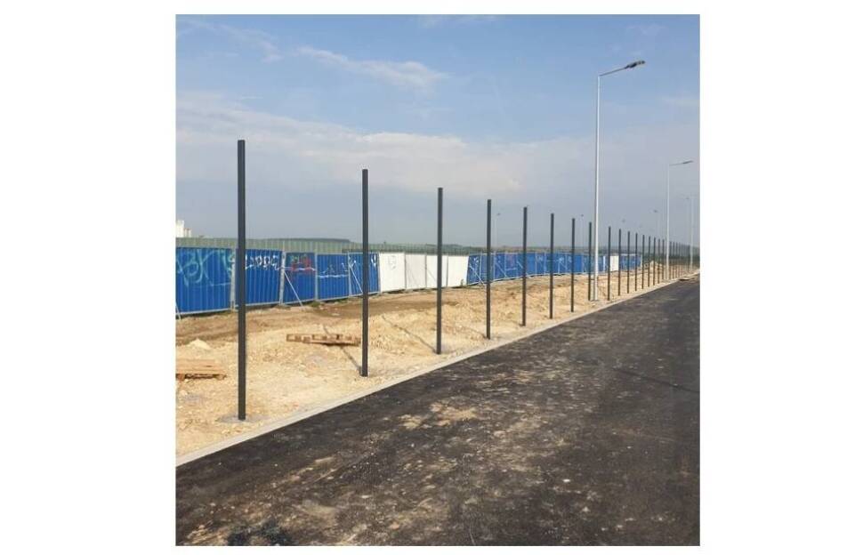 Mobilné a dočasné oplotenie stavby: efektívna ochrana staveniska