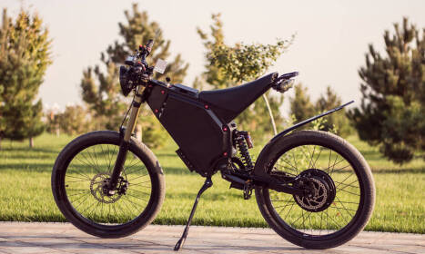 Cyklistika: aké výhody má klasický bicykel a aké elektrobicykel?