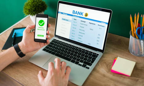 Ako si vybrať najvýhodnejší bežný účet: porovnanie poplatkov, služieb a benefitov