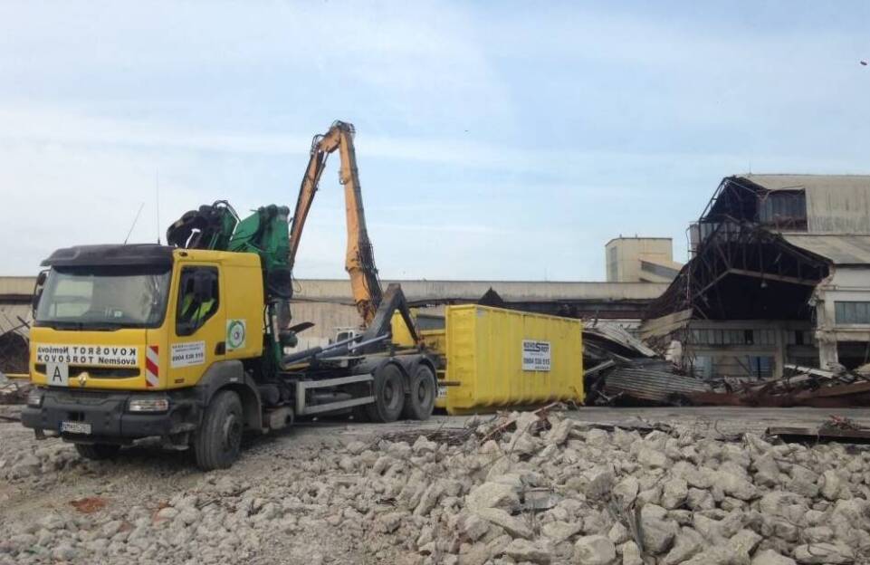 Výkup tvrdokovu: efektívny a výnosný spôsob recyklácie