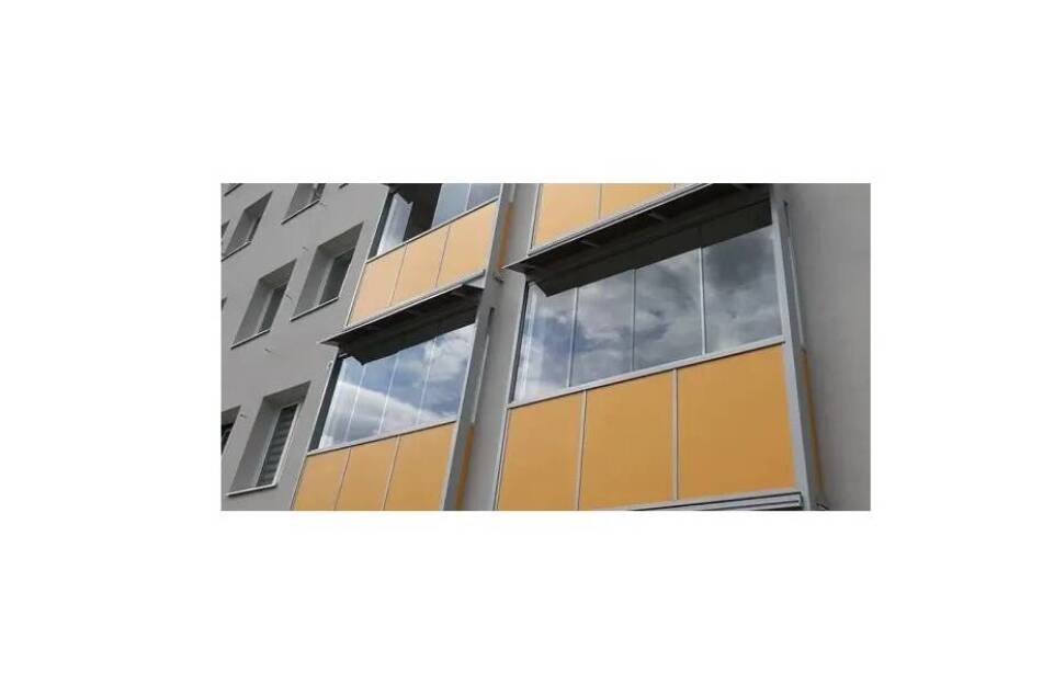 Zasklievanie balkónov: moderný spôsob, ako zmeniť váš priestor na komfortnú zónu