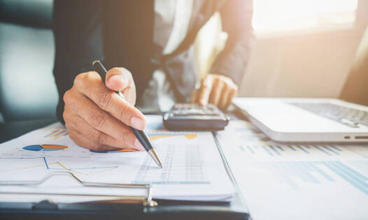 Účtovníctvo pre malé firmy: ako si udržať poriadok vo financiách