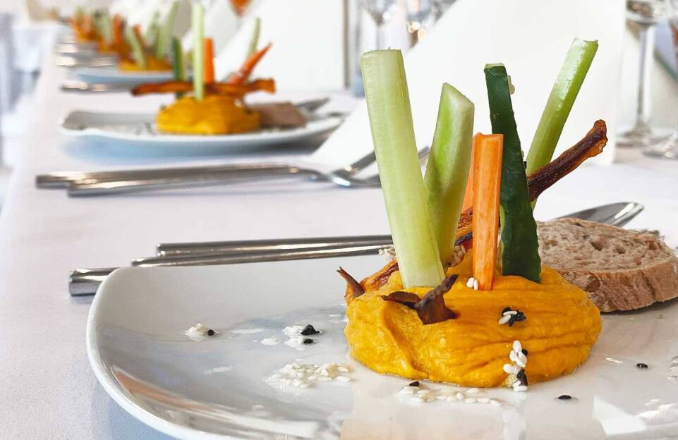 Organizujete oslavu a zvažujete výber cateringu?